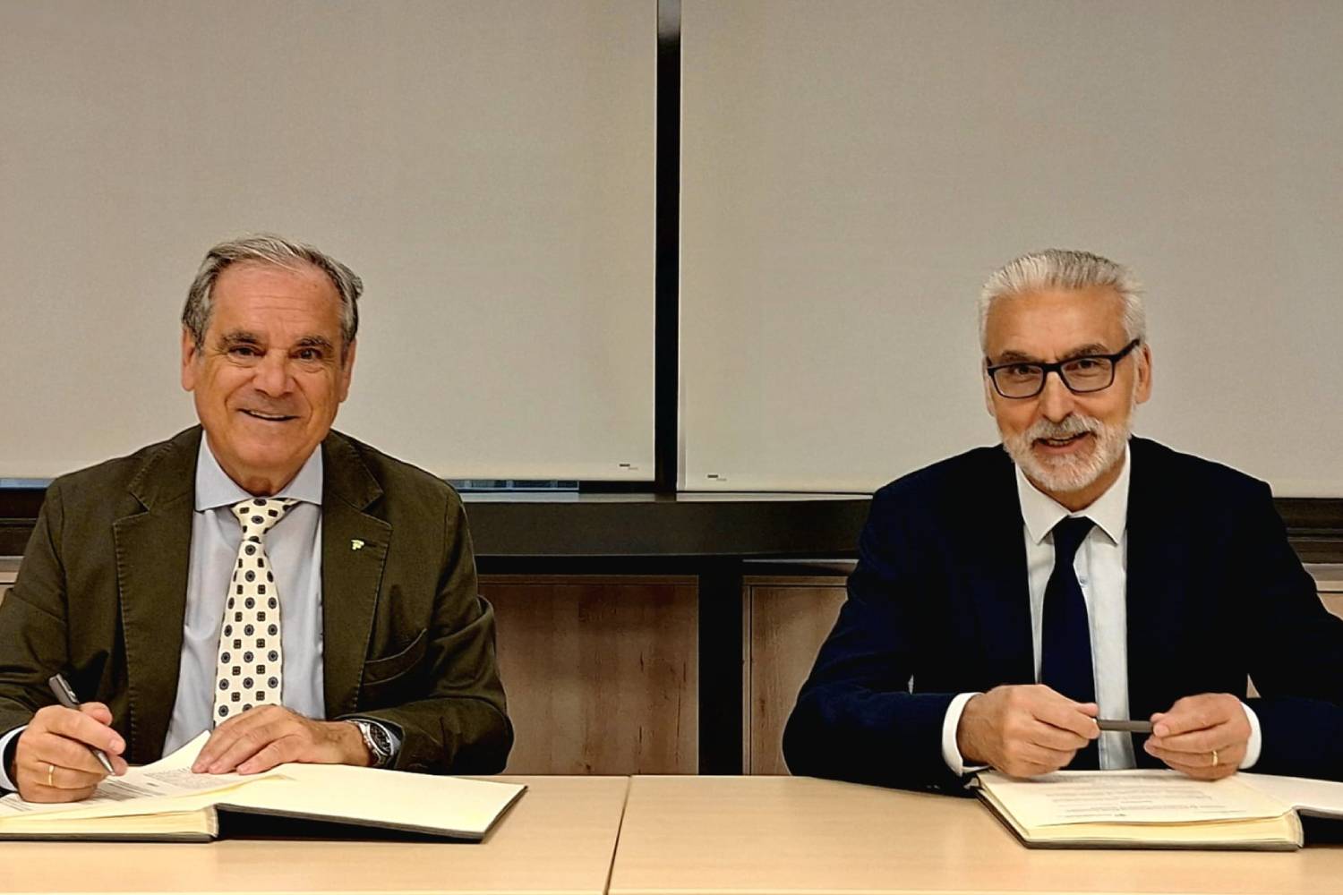 Farmacia y Medicina Nuclear se alían para reforzar la Radiofarmacia