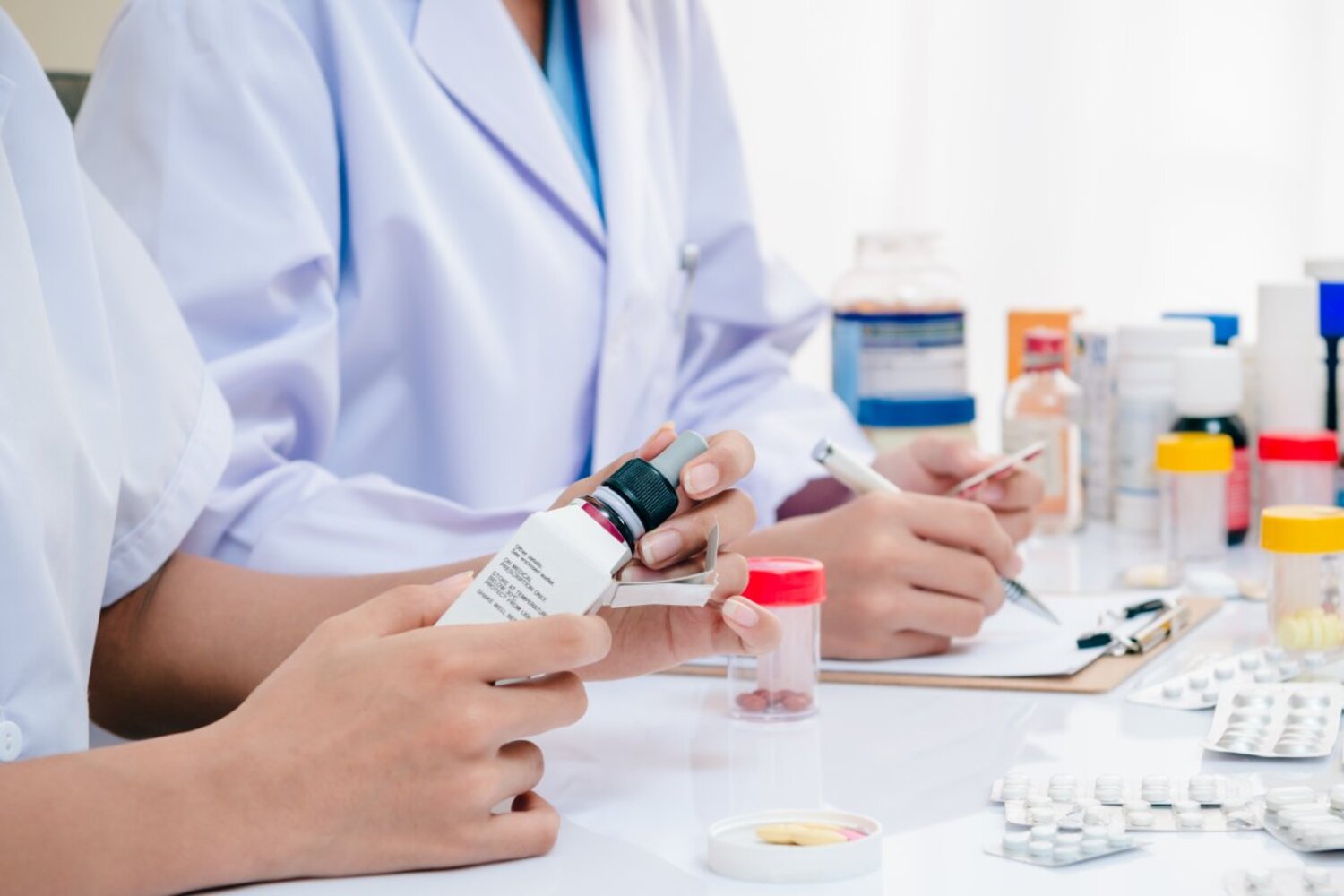 Farmacología Clínica pide más plazas MIR y más visibilidad