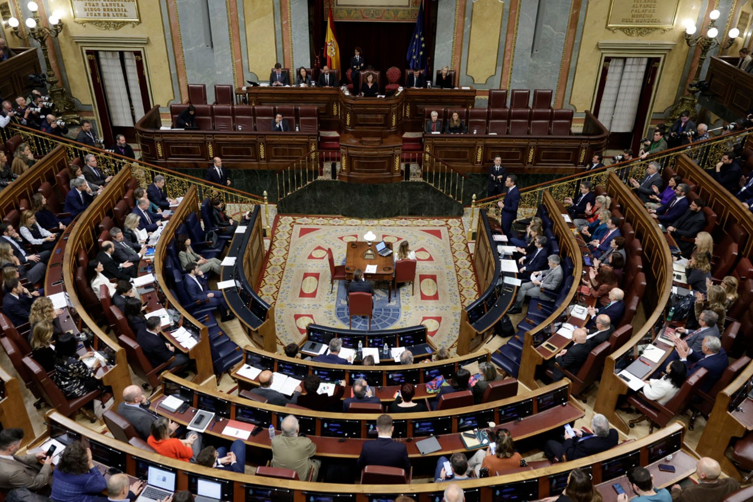 Proyecto de Ley de Gestión Pública: Sanidad ‘blinda’ el modelo catalán para ganarse a Junts, pero no las EBAs