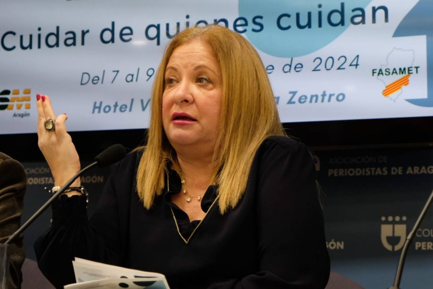 Sindicatos médicos y de enfermería protestan contra la reorganización sanitaria en Aragón